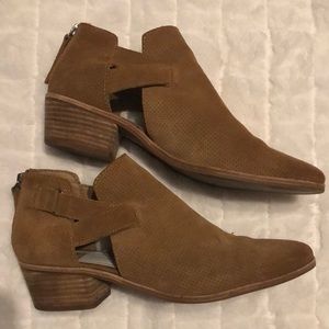 Dolce Vita Suede Cut‎ Out Ankle Boots size 10 J4